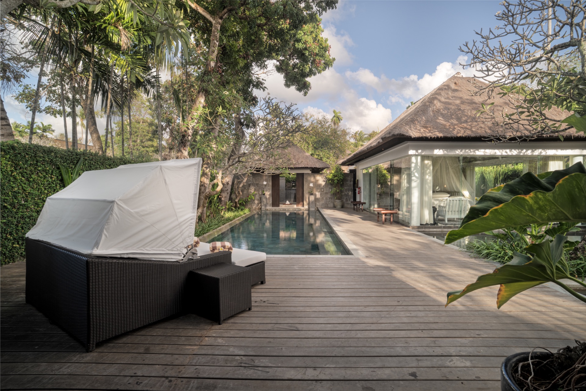 Motion in Architecture: Why Video is Essential for Modern Resort Branding